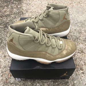 Jordan 11s